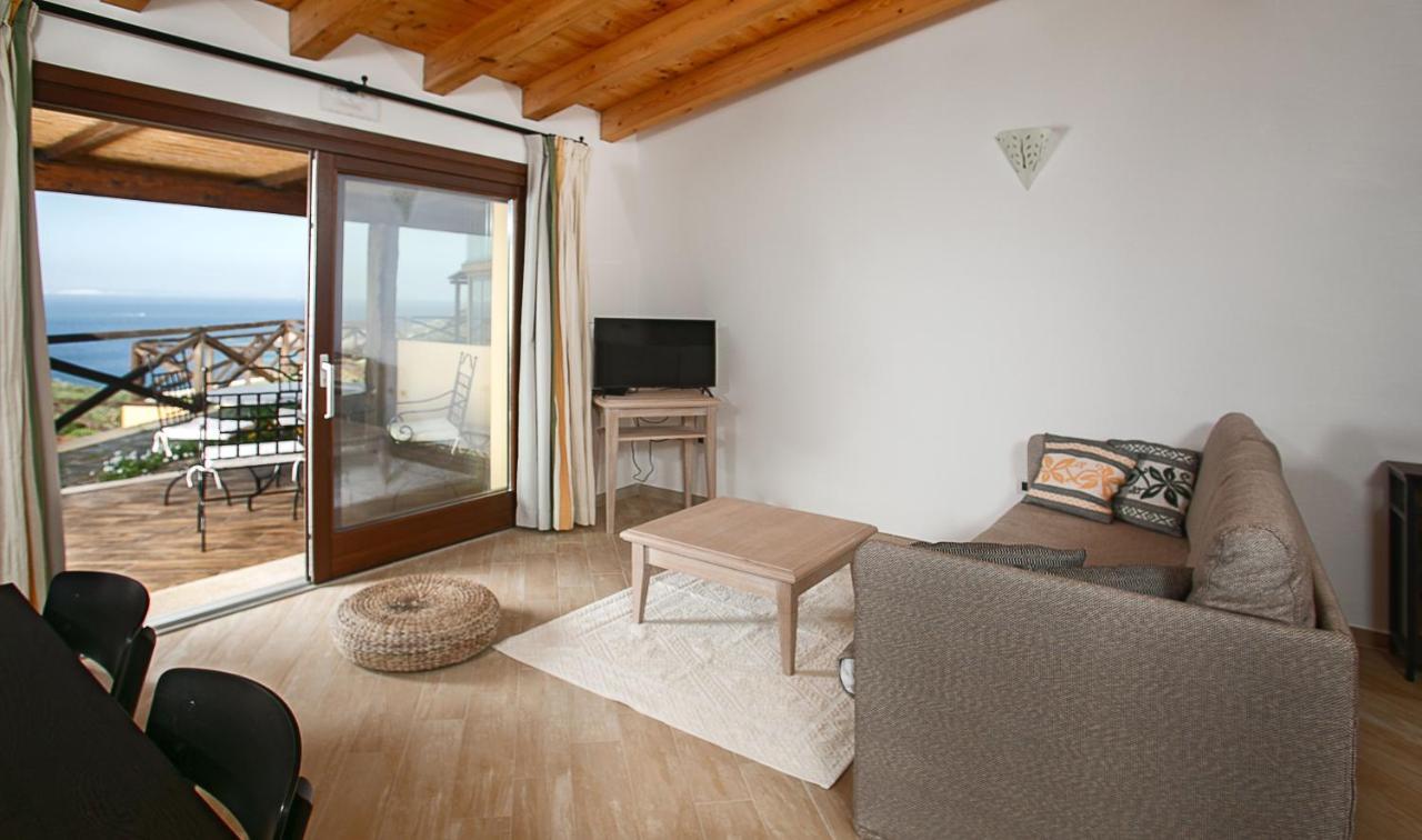 Punta Falcone 4*